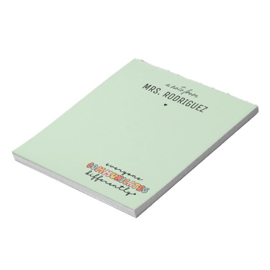 Aangepaste kleurrijke iedereen communiceert anders notitieblok (Linkerzijde)