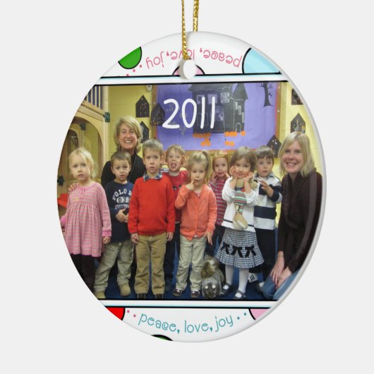 Aangepaste kleuterfeestdag 2011 keramisch ornament (Links)