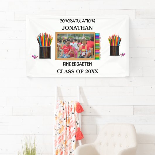 Aangepaste kleuterschool afstuderen krijbordfoto spandoek (Insitu)