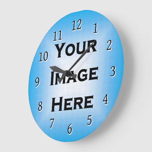 Aangepaste klok met dunne zwarte getallen laat sch (Hoek)