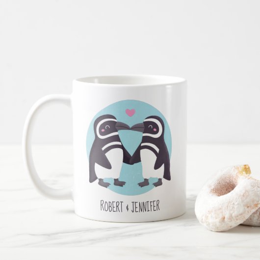 Aangepaste knuffelende pinguïns knuffelpaar koffiemok (Met donut)