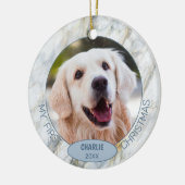 Aangepaste knuffige huisdierfoto 1e kerst op blauw keramisch ornament (Links)