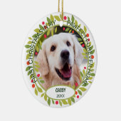 Aangepaste knuffige huisdierfoto 1e kerst op hulst keramisch ornament (Rechts)