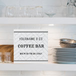 Aangepaste koffiebar imitatie canvas print<br><div class="desc">Dit schattige koffiebarteken kan met jouw naam voor die persoonlijke aanraking worden aangepast! Dit bord maakt de perfecte douchecadeau voor het huishouden of de bruiloft.</div>