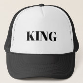 Aangepaste Koning Tekst Wit en Zwart kleur Trucker Pet (Voorkant)