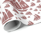 Aangepaste leeftijd en naam rode en witte Schooner Cadeaupapier (Rol Hoek)