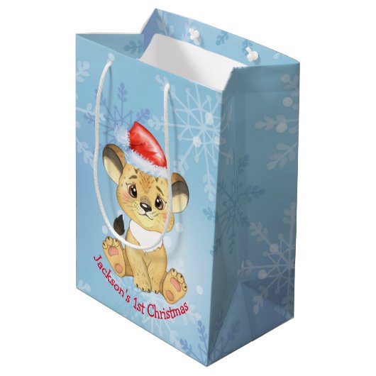 Aangepaste leeuw, eerste Kerstmis, Baby Blue  Medium Cadeauzakje (Achterkant Gekanteld)