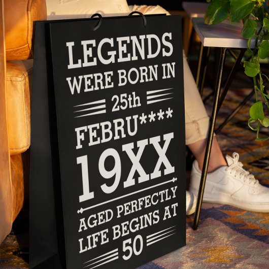 Aangepaste Legenda zijn geboren op maandjaarbasis Medium Cadeauzakje