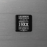Aangepaste Legenda zijn geboren op maandjaarbasis Vierkante Button 5,1 Cm<br><div class="desc">Aangepaste legendes zijn geboren op de leeftijd van de maand... kunnen een geweldig ontwerp zijn om je geboortedatum en je leeftijd voor iedereen te shows. Het kan ook een groot cadeau zijn voor elk verjaardagsvolk en het kan een geweldige cadeau zijn voor je vriend en familielid tijdens evenementen of zonder...</div>