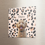 Aangepaste Leopard Print Hondenfoto met naam Magneet<br><div class="desc">Verbeter uw koelkast of magneetbord met onze Custom Leopard Print Dog Photo met Name Magnet! Deze stijlvolle magneet is voorzien van een trendy luipaardprint, gepersonaliseerd met een foto van uw geliefde hond en hun naam. Het is een perfecte manier om je liefde voor je harige vriend te tonen en een...</div>