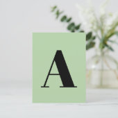 Aangepaste Letter Ansichtkaart | Groene Initiële M Briefkaart (Staand voorkant)