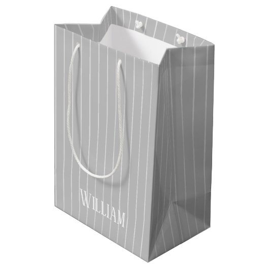 Aangepaste lichtgrijze instripes medium cadeauzakje (Achterkant Gekanteld)