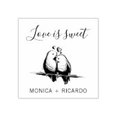 Aangepaste liefde is zoete typografie bruiloft rubberstempel (Afrduk)
