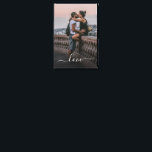 Aangepaste liefhebbers Afbeelding en eenvoudige li Canvas Afdruk<br><div class="desc">Cute romantic Love text geschreven in a stylish elegant typography font. Met optie om met foto van uw keus te personaliseren of aan te passen. Unieke naam,  verjaardag,  verjaardag,  Valentijnsdag cadeau of kerstcadeau. Eenvoudig aan te passen met een foto van uw keuze.</div>