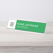 Aangepaste Logo Bright Kelly Green White Minimalis Bureau Naambordje (Voorkant)