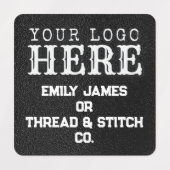 ➤ Aangepaste Logo en Tekst Zwarte Stof Kledinglabe Labels (Design 2)