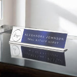 Aangepaste Logo Executive Navy Blue Professional Bureau Naambordje<br><div class="desc">Aangepast voeg uw eigen Company Logo Luxury Executive Navy Blue Folie Metallic Stainless Steel Minimalist Business Name Bord met wit geletterde typografie voor de monogram toe voeg uw eigen naam en functie of positie toe. Het Metal Business Professional Name Bord kan worden aangepast met jouw naam. Neem contact op met...</div>