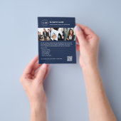 Aangepaste Logo Foto QR Professioneel Blauw Bedrij Flyer (Hand)