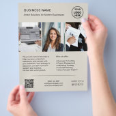 Aangepaste logo foto QR zakelijke flyer (Hand)