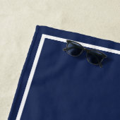 Aangepaste Logo met Lijst op Navy Blue Strandlaken (In situ)