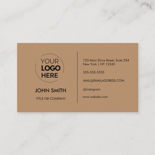 Aangepaste logo modern minimalistisch lichtbruin visitekaartje (Voorkant)