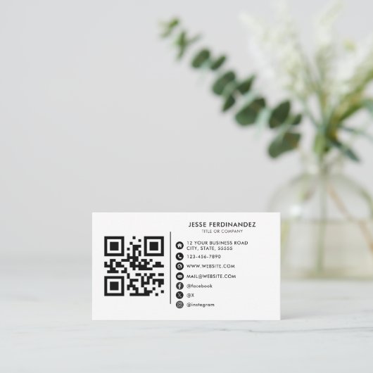 Aangepaste logo moderne, minimalistische sociale m visitekaartje (Staand voorkant)