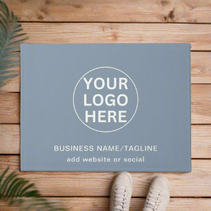 Aangepaste Logo & tekst l Welkom Dusty Blue Brande Deurmat