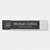 Aangepaste logo zwarte naam en sjabloon titel deurbordje (Voorkant)