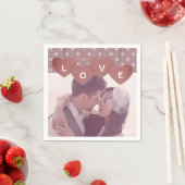 Aangepaste Love Hearts Banner Over Aangepaste Foto Servet (Insitu)