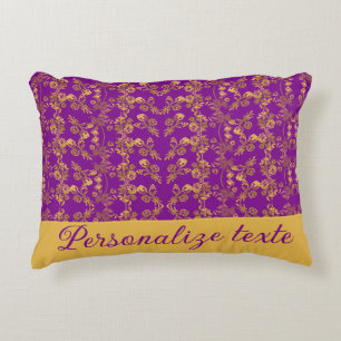 Aangepaste luxe gouden bloemendamask op koninklijk accent kussen
