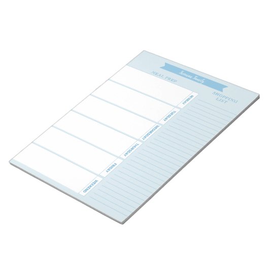 Aangepaste maaltijdplanner en blauw winkellijst notitieblok (Schuin)