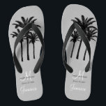 Aangepaste Mannen Teenslippers voor batchbruiloft<br><div class="desc">Een goed cadeau voor je mannelijke gasten. Zorg voor schoenen voor je gasten voor de strandceremonie. Elke Clarke © Custom Monogram Travel Wedding Teenslippers for Beach Weddings. Pas aan met uw namen, datum, monogram, getrouwd familienaam initiaal en bestemming. Komt overeen met de gepersonaliseerde trouwstrandstrandcanvas tas in onze winkel, die je...</div>