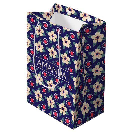 Aangepaste Marine Blauw met Crème Bloemen Gift Bag Medium Cadeauzakje (Achterkant Gekanteld)