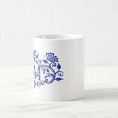 Aangepaste marineblauw Floral monogram M Koffiemok (Center)