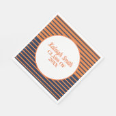 Aangepaste marineblauwe oranje gestreepte afstudee servet (Hoek)