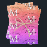 Aangepaste Merry Christmas Rainbow Glitter Monogra Inpakpapier Vel<br><div class="desc">Een gepersonaliseerd "Merry Christmas" monogram ontwerp met een Xmas regenboog glitter look achtergrond kleur. Een ideaal feestelijk ontwerp op maat voor het vakantieseizoen. Pas het monogram aan en maak het uw eigen!</div>