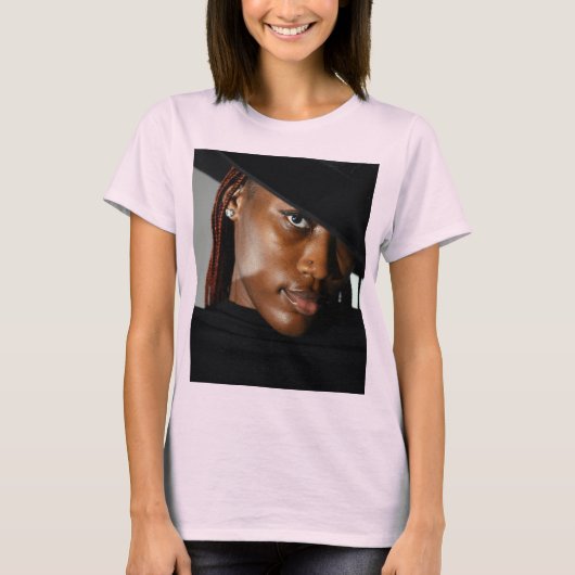 Aangepaste modeportret | Upload je foto T-shirt (Voorkant)