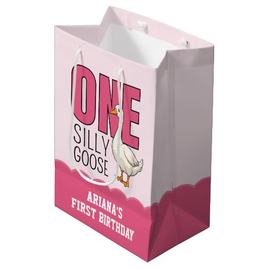 Aangepaste moderne roze gekke gans eerste verjaard medium cadeauzakje (Voorkant Gekanteld)