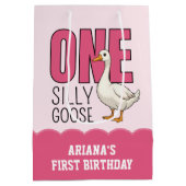 Aangepaste moderne roze gekke gans eerste verjaard medium cadeauzakje (Achterkant)