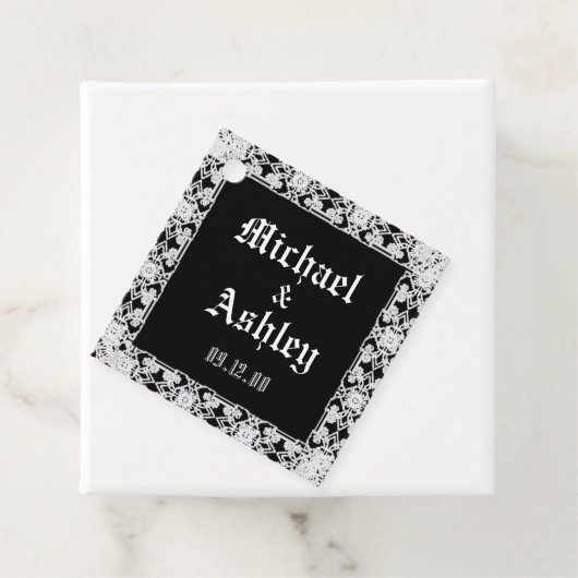 Aangepaste moderne zwarte en witte kant monogram bedankjes labels (In situ)