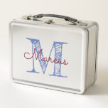 Aangepaste monogram<br><div class="desc">Een monogrammed aangepaste metaal lunchbox voor een jongen. Met de hand geschetst type stijl initiaal en scriptnaam in blauw en Bourgogne om aan te passen voor uw zoon.</div>