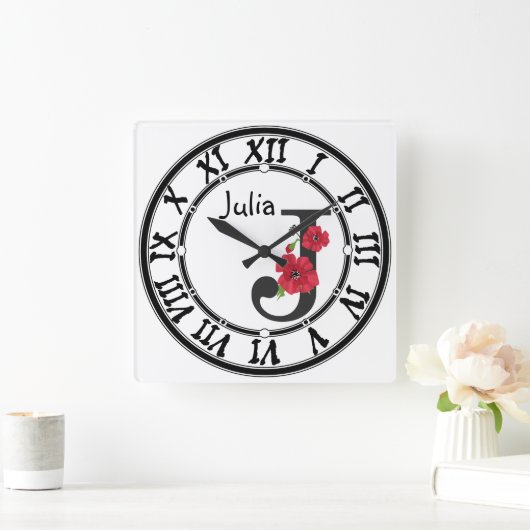 Aangepaste monogram bewerkbare J tekst rode bloem Vierkante Klok (Huis)