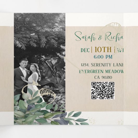 Aangepaste Monogram Blush Bloemen Trouwfoto Drieluik Uitnodiging (Binnenkant midden)