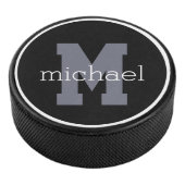 Aangepaste monogram en naam hockey puck (3/4)