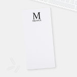 Aangepaste monogram- en naamakerij magnetisch notitieblok<br><div class="desc">De gepersonaliseerde Monogram en de Gift van de Naam kenmerkt gepersonaliseerd monogram en de naam in zwarte klassieke serif doopvontstijl op witte achtergrond. Ideaal als cadeau voor vakanties,  vaderdag en cadeau voor speciale gelegenheden.</div>
