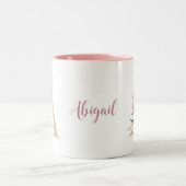 Aangepaste Monogram Gold Letter A roze Floral Tweekleurige Koffiemok (Center)