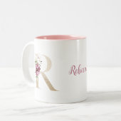 Aangepaste monogram Gold Letter R Roze Floral Tweekleurige Koffiemok (Voorkant links)