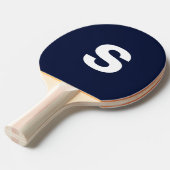 Aangepaste Monogram Initiaal Midnight Navy Blue Tafeltennisbatje (Voorkant Gekanteld)
