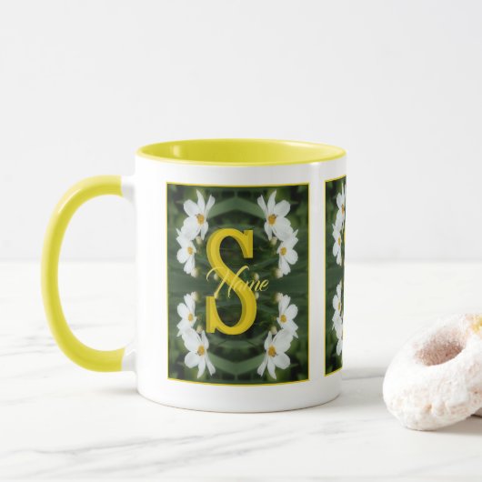 Aangepaste monogram initiaal naam Witte Madeliefje Mok (Met donut)