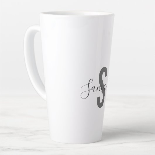 Aangepaste monogram latte mok (Linkerhoek)